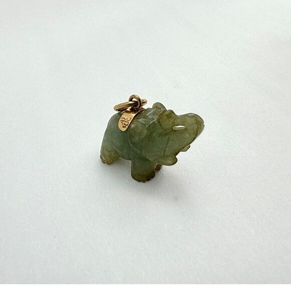 Vintage Signed HK 14K Gold & Carved Jade Elephant Good Luck Charm - Picture 3 of 8